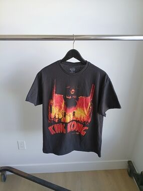 King Kong Movie Graphic Tee Shirt Black 100% Cotton Large L 2023 Film Promo